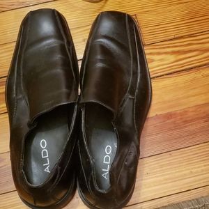 Dress shoes